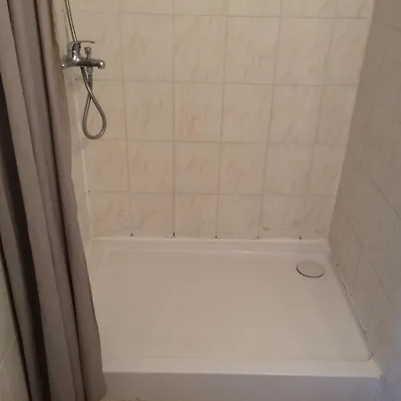 Petite Maison Chaleureuse بيت للعطل *