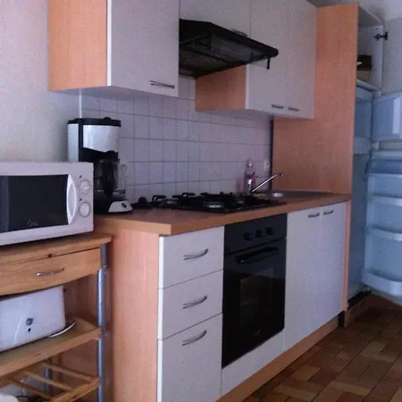 Holiday home Petite Maison Chaleureuse Royan